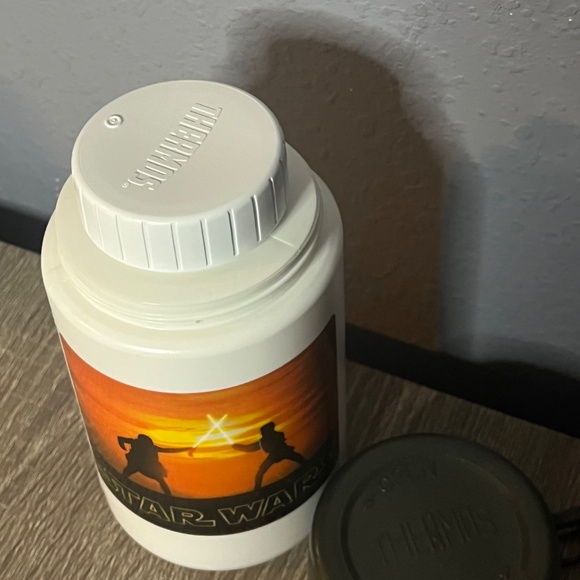 ORIGINAL 2002 Attack Of The Clones Star Wars Thermos W/Lid Cup Model #3700 Used - Picture 6 of 8